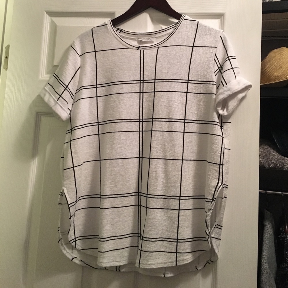 New Zara Black and White Line Top