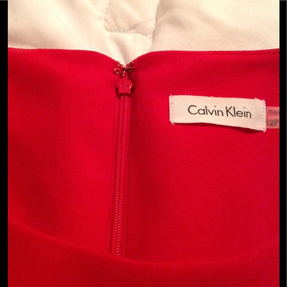 Calvin Klein - Picture 3 of 3