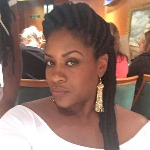 Meet your Posher, Candace