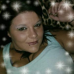 Meet your Posher, Lora