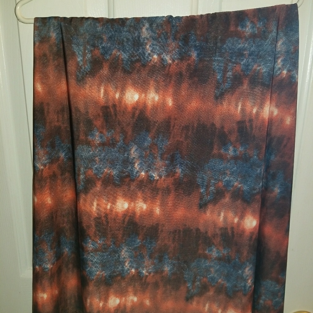 CLEAN OUT SALE!! XS LuLaRoe Tie Dye Maxi Skirt
