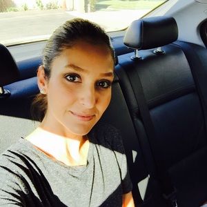 Meet your Posher, Elham