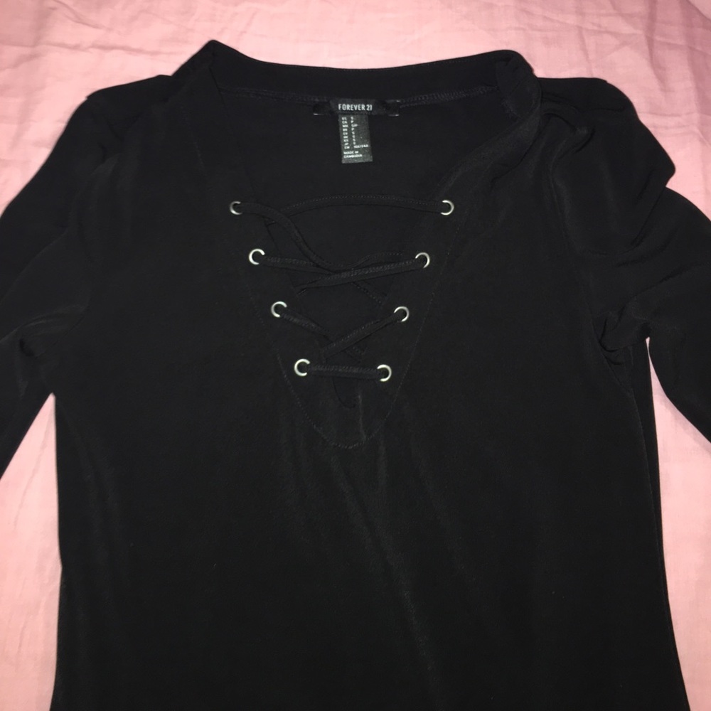 LONG SLEEVE LACE UP BODY-CON DRESS