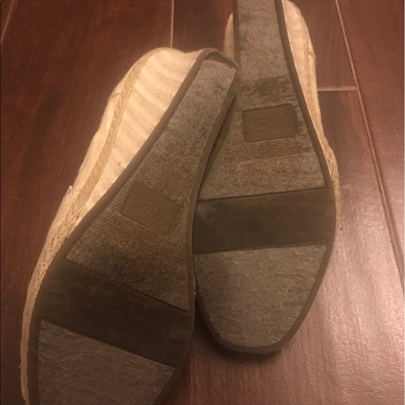 Toms Striped Wedges - Picture 4 of 5