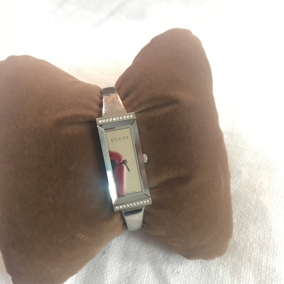 AUTHENTIC Gucci diamond bangle watch - Picture 2 of 10