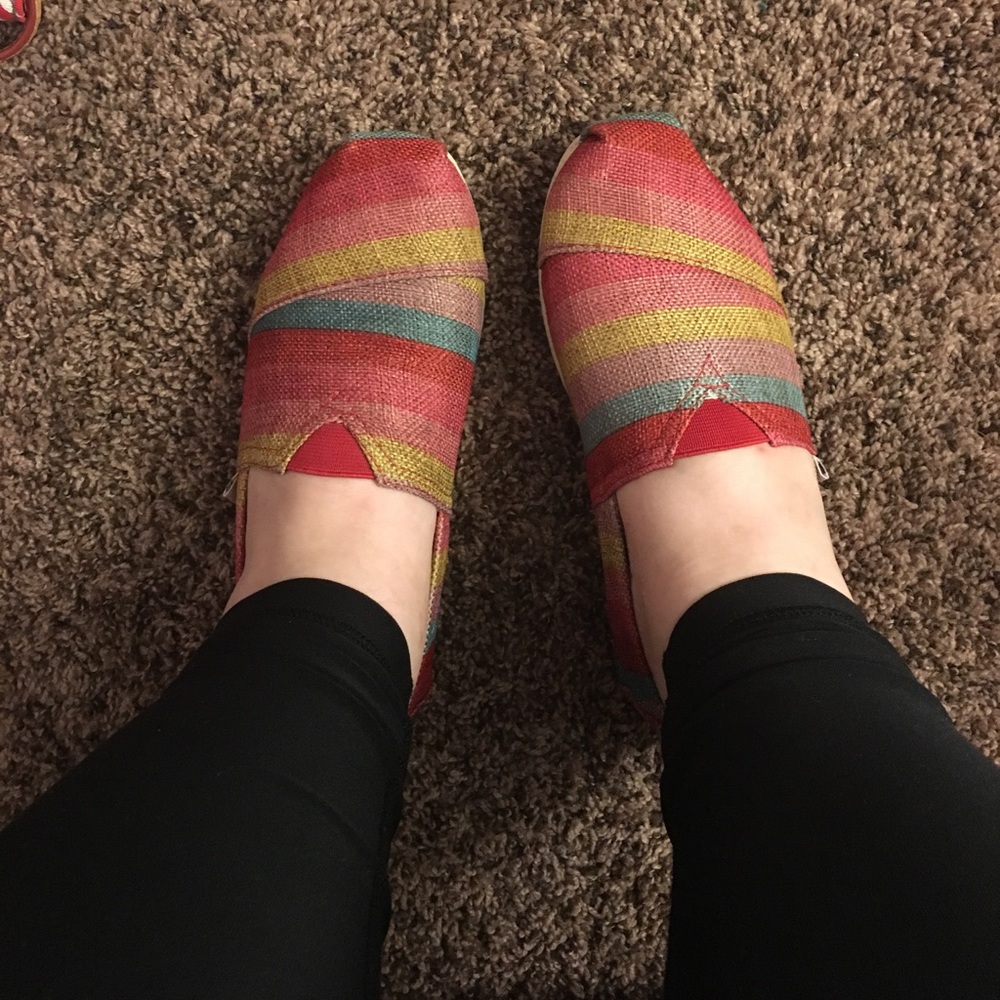 Rainbow TOMS