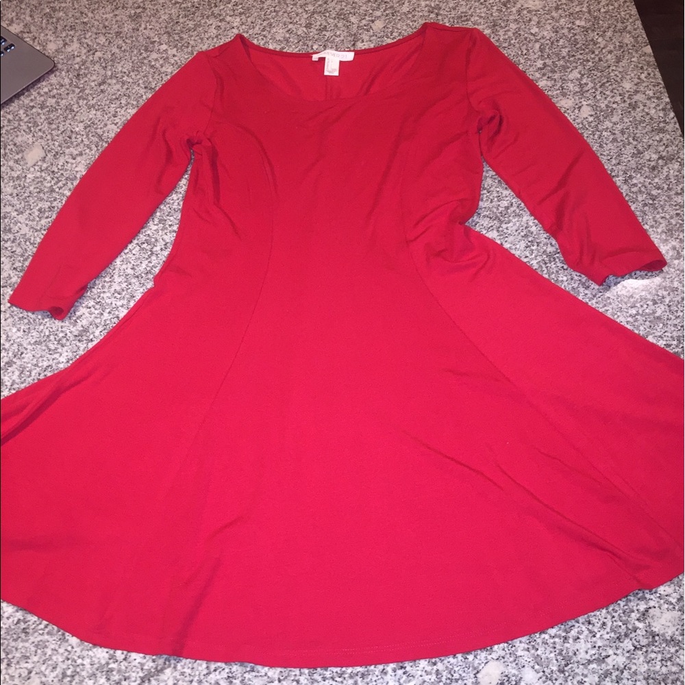 Red scoop neck half long-sleeve midi dress