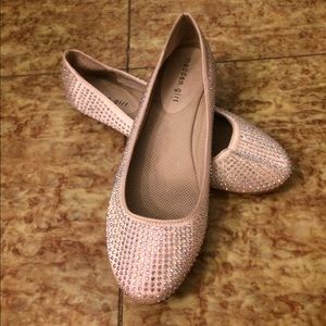 Nude rhinestone flat
