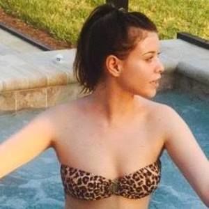 Meet your Posher, Courtney