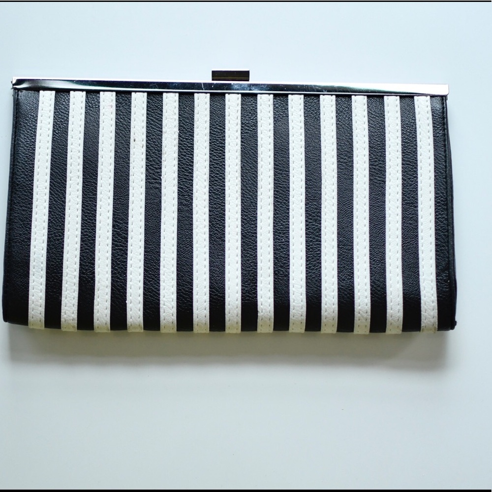 White and black bag