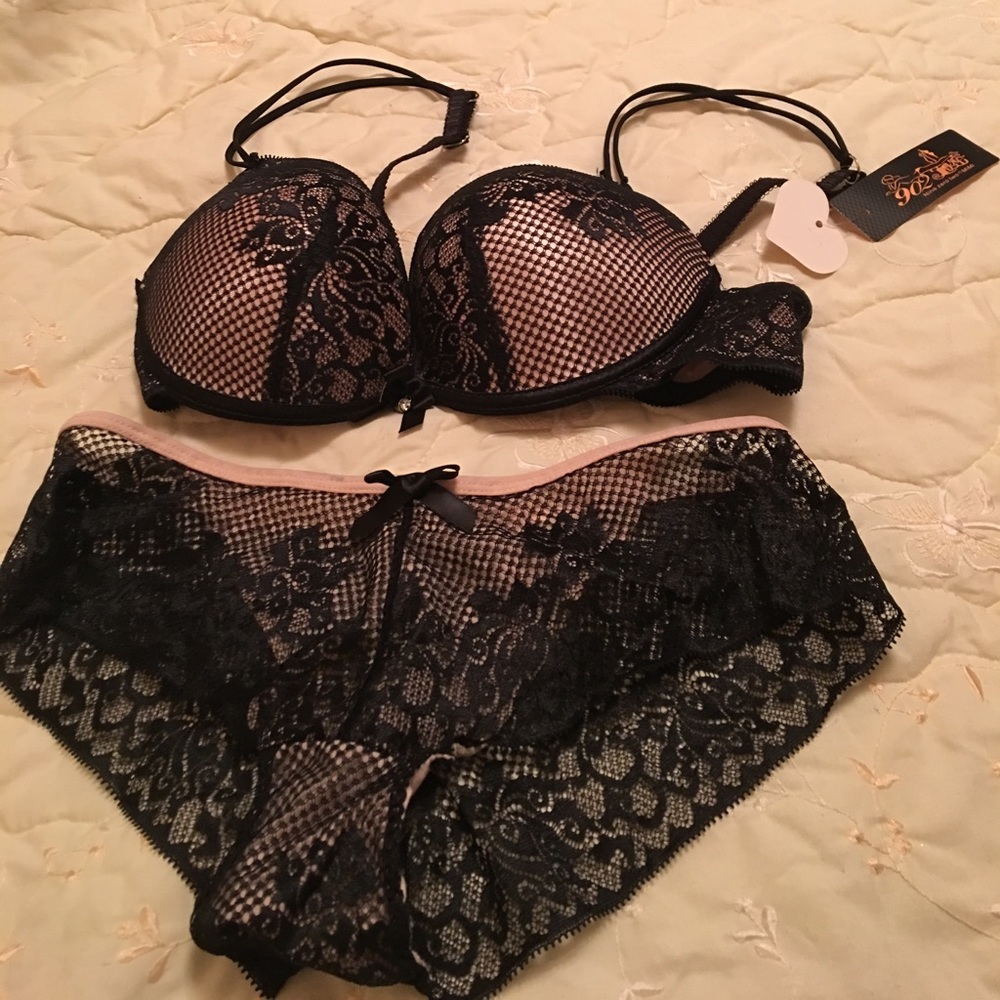 Panty / Bra Set