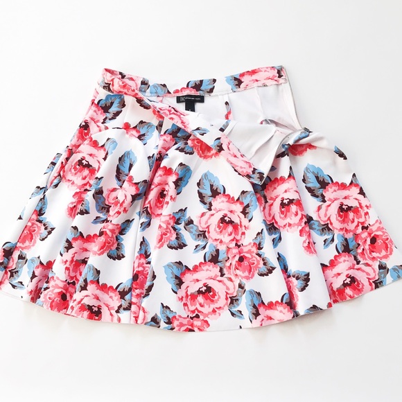 INC skirt - Picture 2 of 3