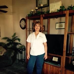 Meet your Posher, Juanita