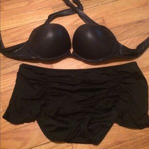 Victoria's Secret bombshell bikini