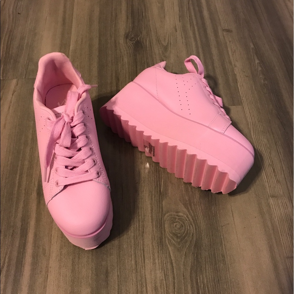 YRU pink Lala platforms
