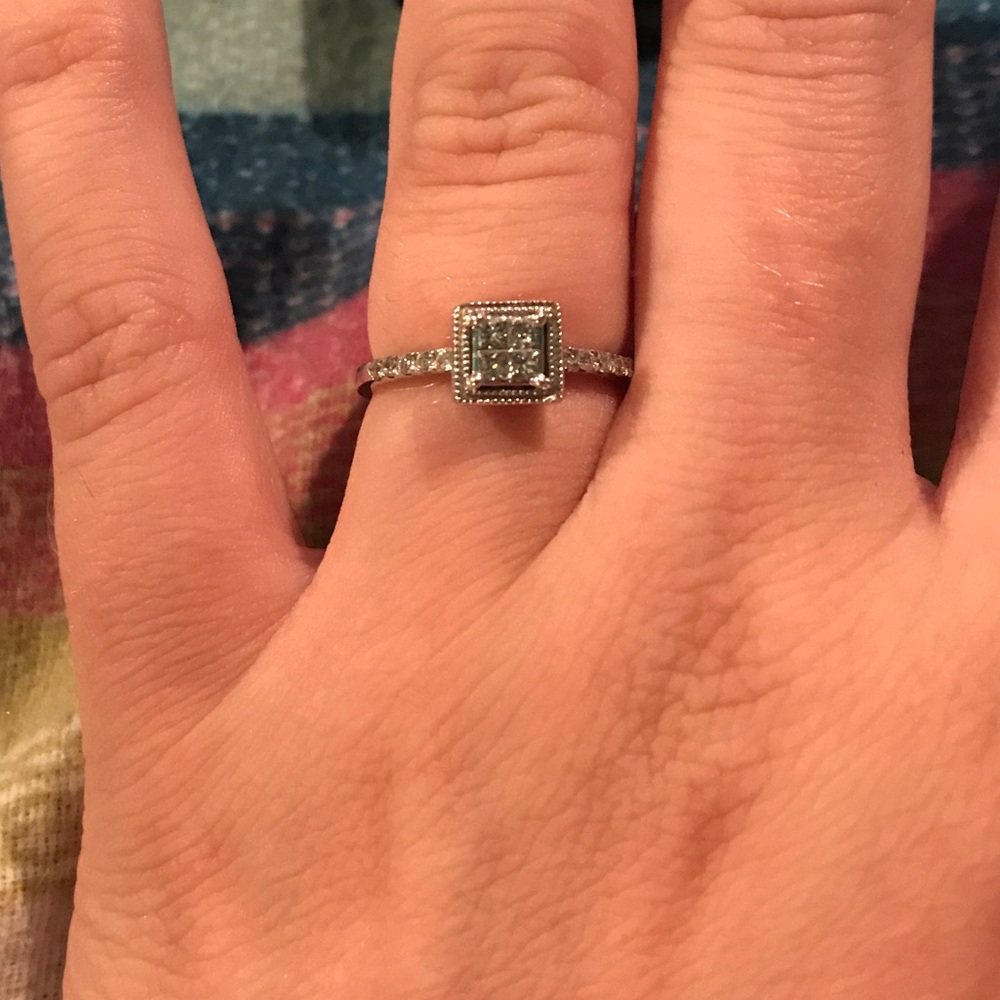 Kay jewelers 10k princess cut engagement ring