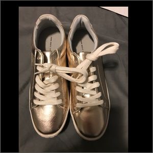 NEW! Never worn ZARA SNEAKERS