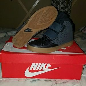 Brown bottom sneakers