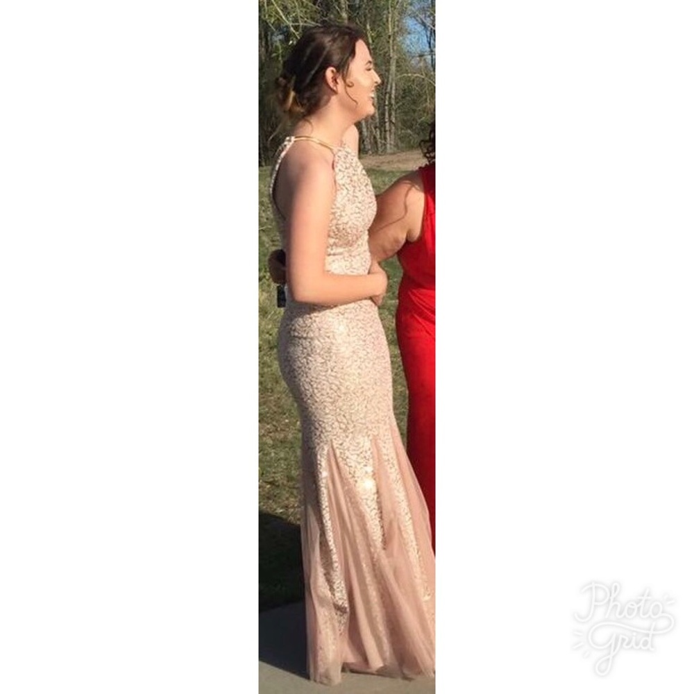 Formal Dress - Picture 2 of 5