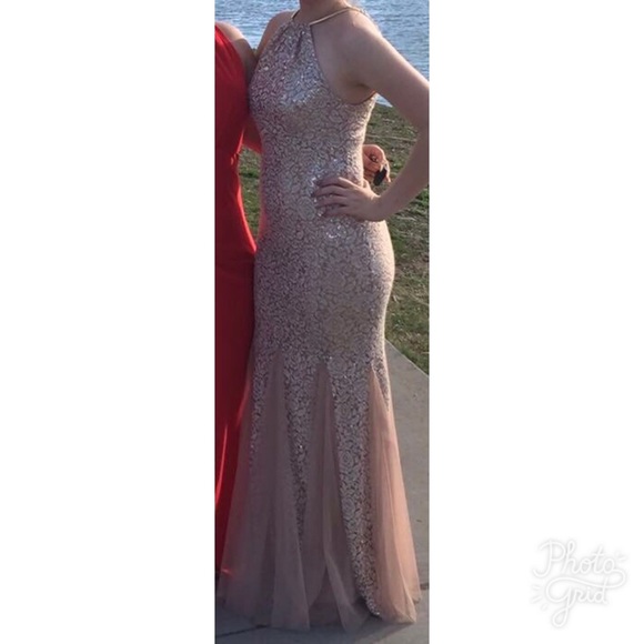 Formal Dress - Picture 4 of 5