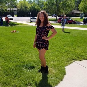 Meet your Posher, Mónica