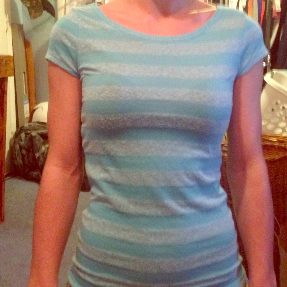 Blue strip t shirt