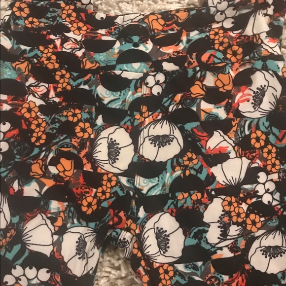 Lularoe OS floral leggings - Picture 1 of 3