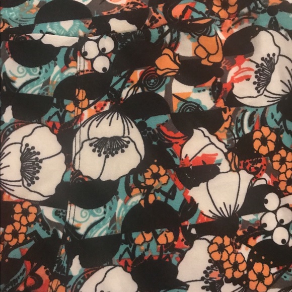 Lularoe OS floral leggings - Picture 2 of 3