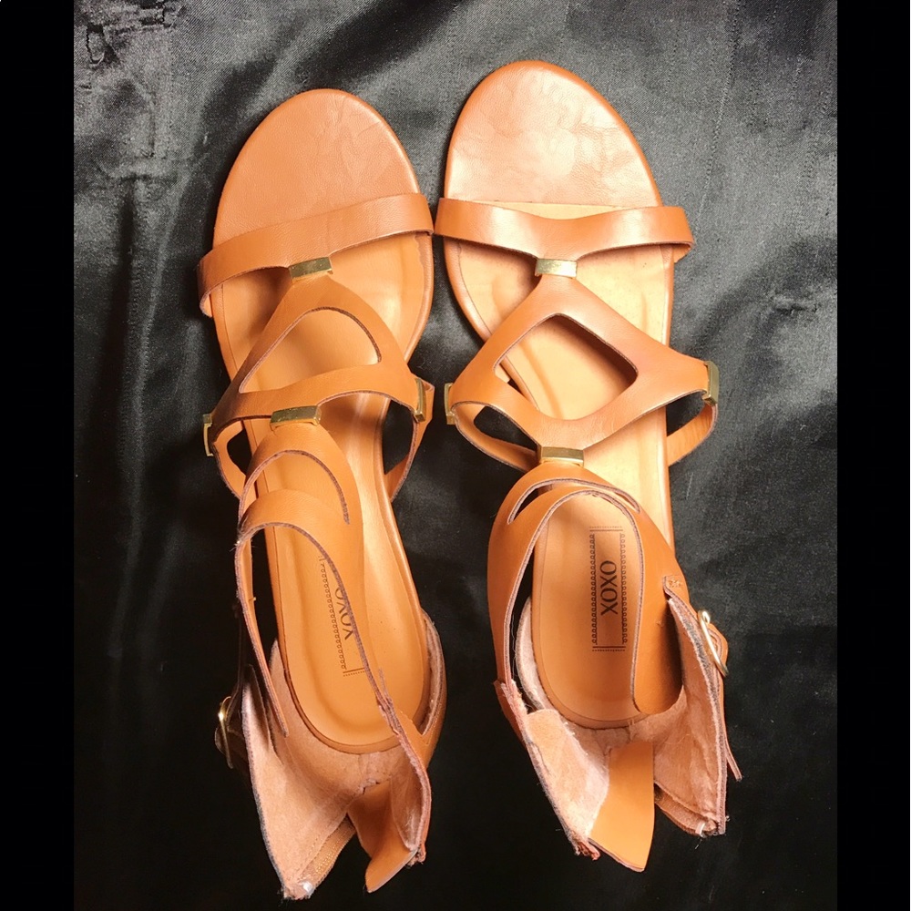 🖤SOLD🖤 XOXO Light Brown Wedged Sandals