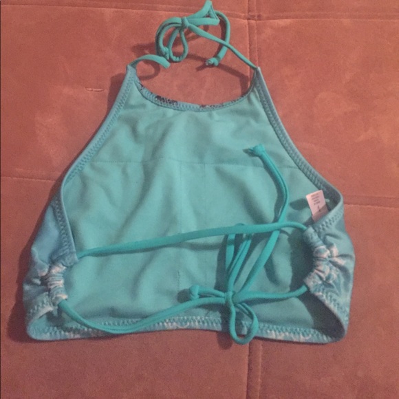 swimsuit top - Picture 2 of 2