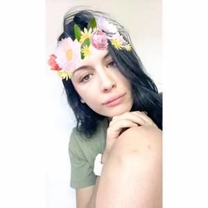 Meet your Posher, Domenique