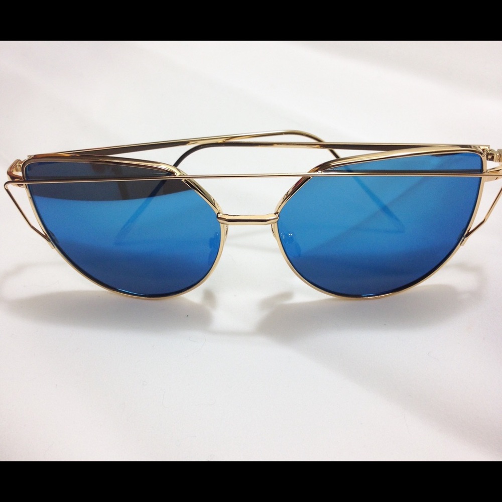 🦋Flat Lens Cat Eye Vintage Sunglasses--Blue🦋