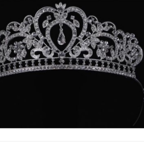 ?Princess Bride Crown Tiara