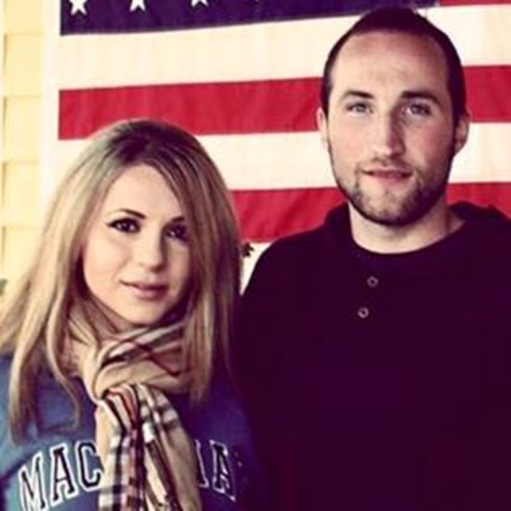 Meet your Posher, Lina