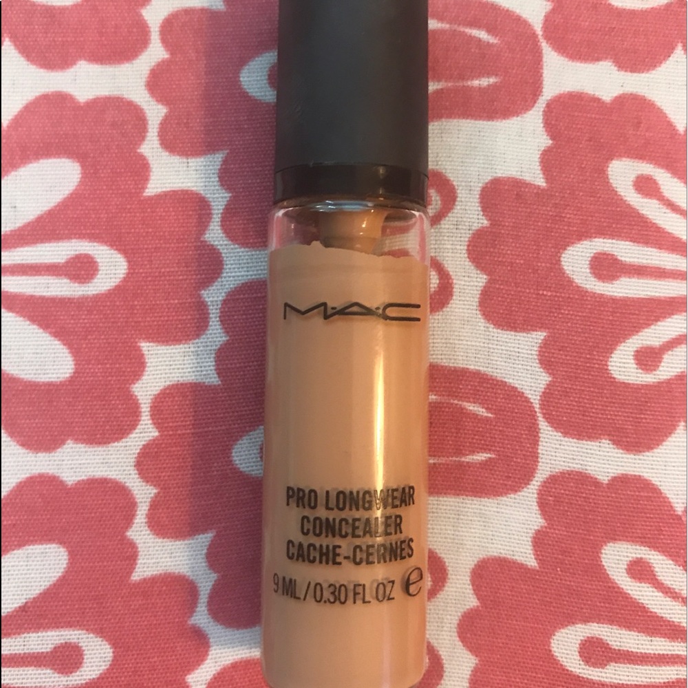 MAC pro longwear concealer NW25