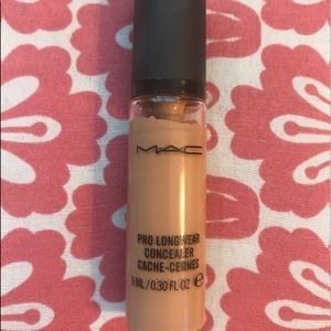 MAC pro longwear concealer NW25