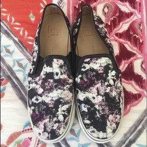 Dolce Vita Floral Slip on Sneaker