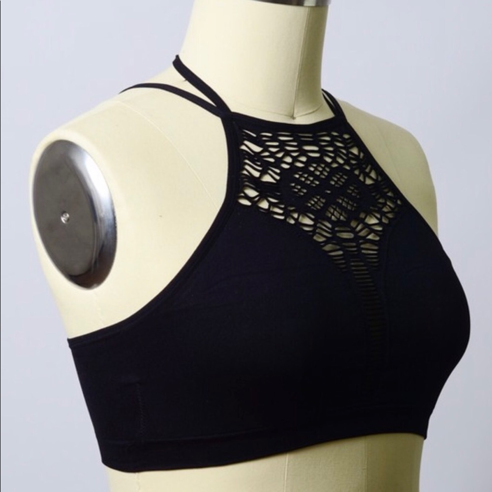 ✅ONLY TWO LEFT!!  Holli Floral Bralette✅ - Picture 2 of 3