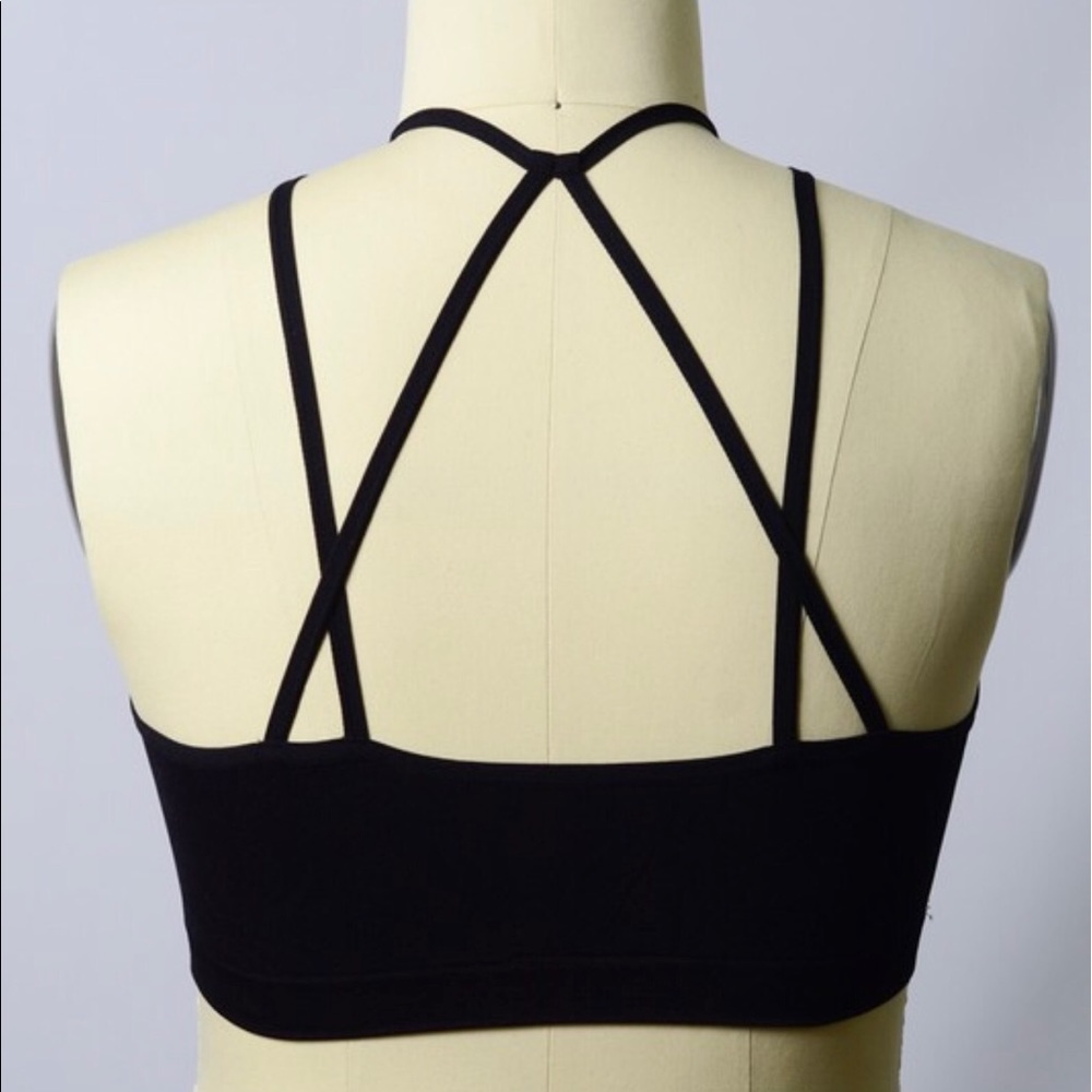 ✅ONLY TWO LEFT!!  Holli Floral Bralette✅ - Picture 3 of 3