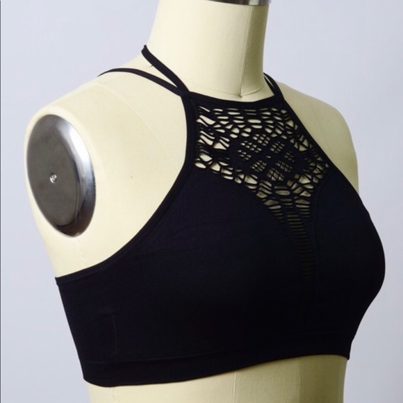 ✅ONLY TWO LEFT!!  Holli Floral Bralette✅ - Picture 2 of 3