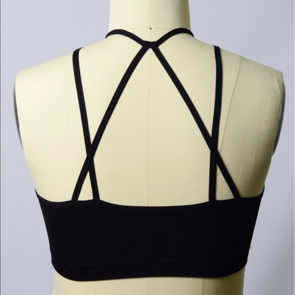 ✅ONLY TWO LEFT!!  Holli Floral Bralette✅ - Picture 3 of 3