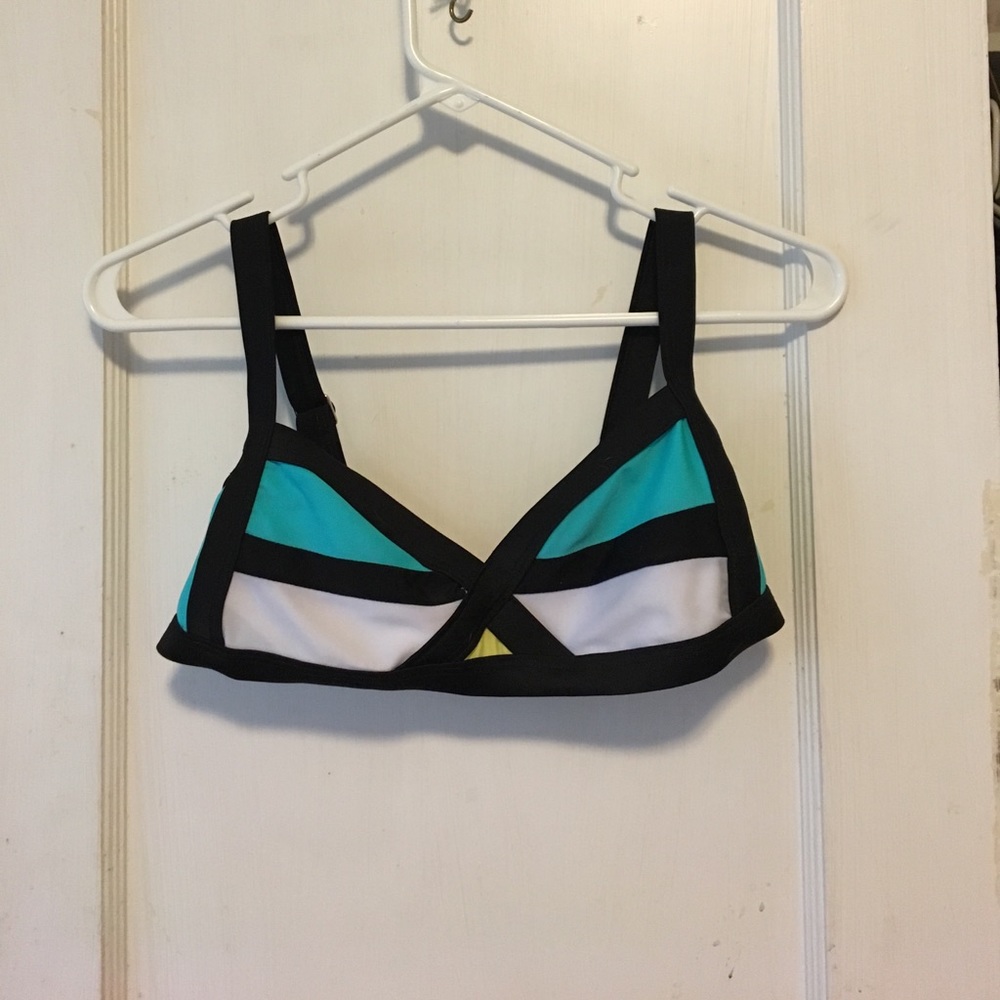 Triangl style bathing suit top!