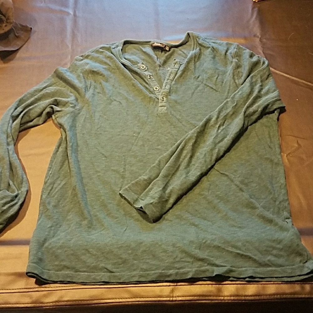 XML Marc Anthony long sleeve shirt