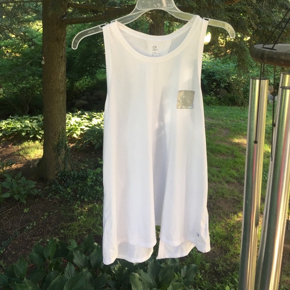 Gapfit workout top