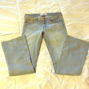 So Cal Stretch light wash Hollister Jeans Sz 11R
