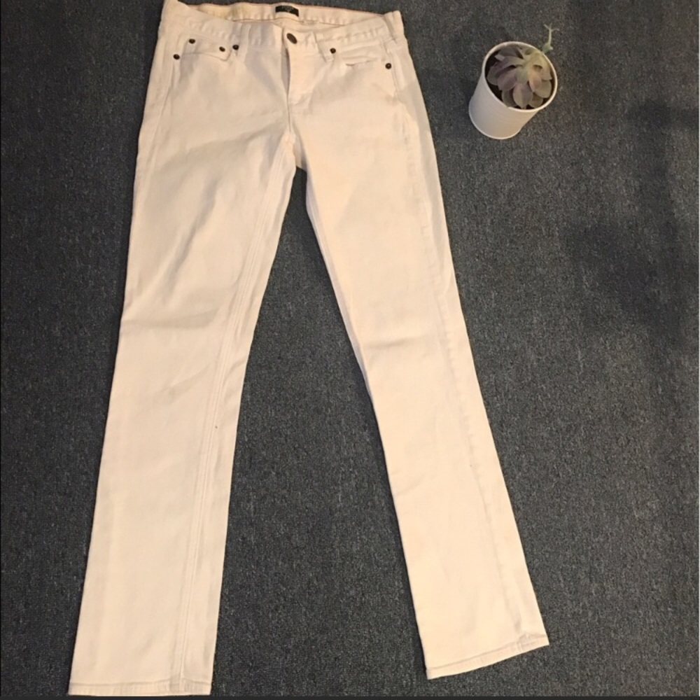 J.CREW FACTORY MATCHSTICK WHITE JEANS, SIZE 28!
