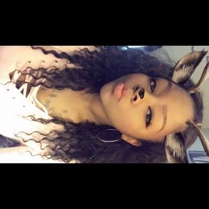 Meet your Posher, Tane