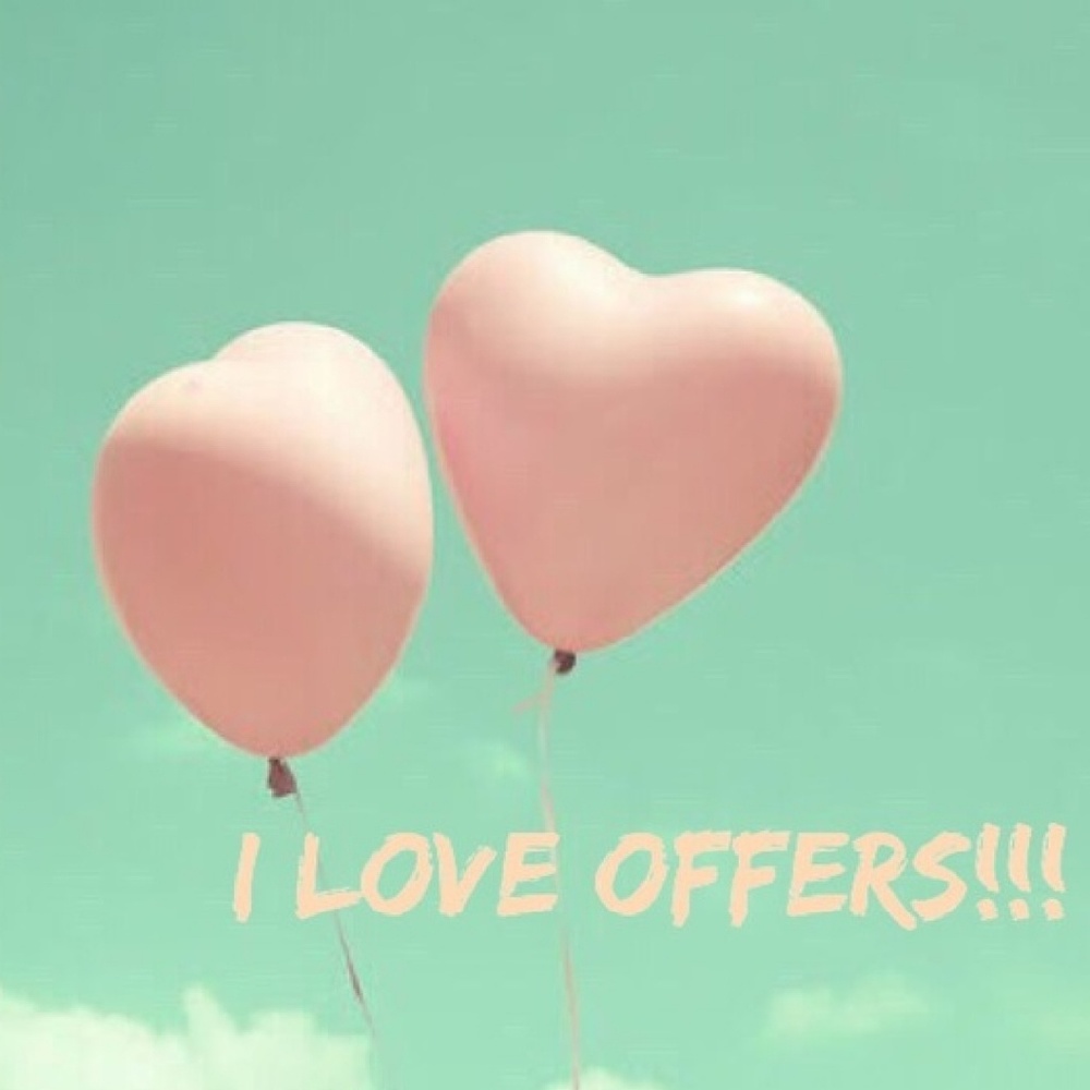 Shop my closet. Offers and bundles 💛💜💚💜💙💙💛