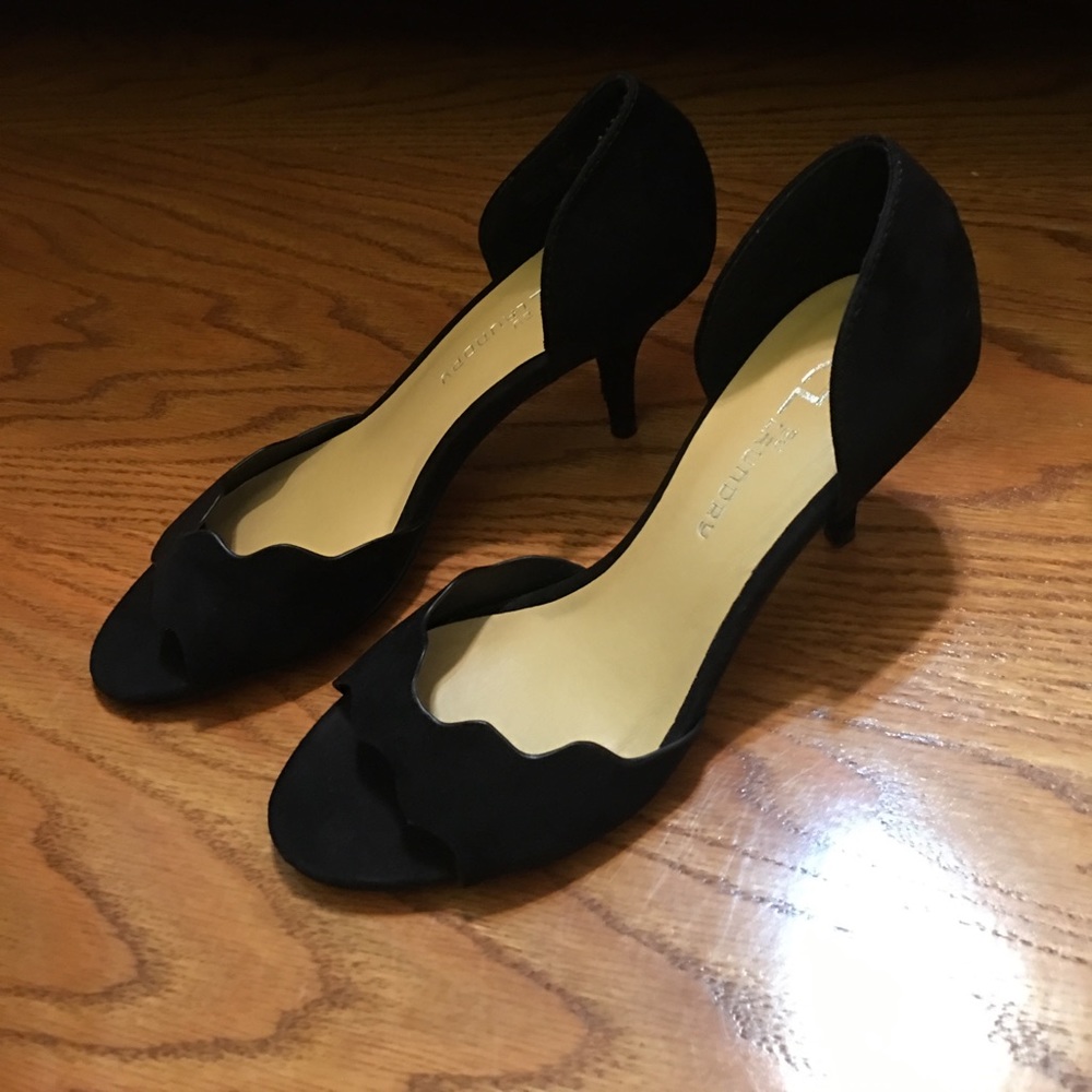 CL by laundry Scalloped Suede Heels