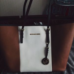 Michael Kors Jet Travel purse